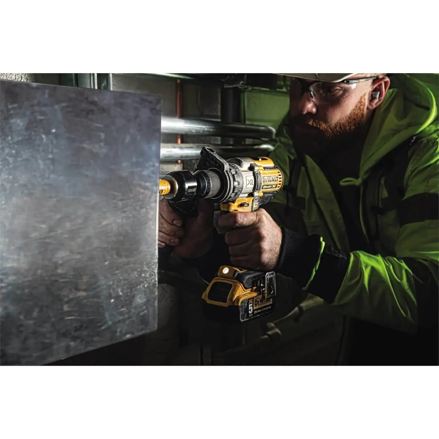 DEWALT DCD991P2-20V MAX* XTREME Cordless Brushless 1/2 in Drill Driver Kit (2) Lithium Ion Batteries with Charger