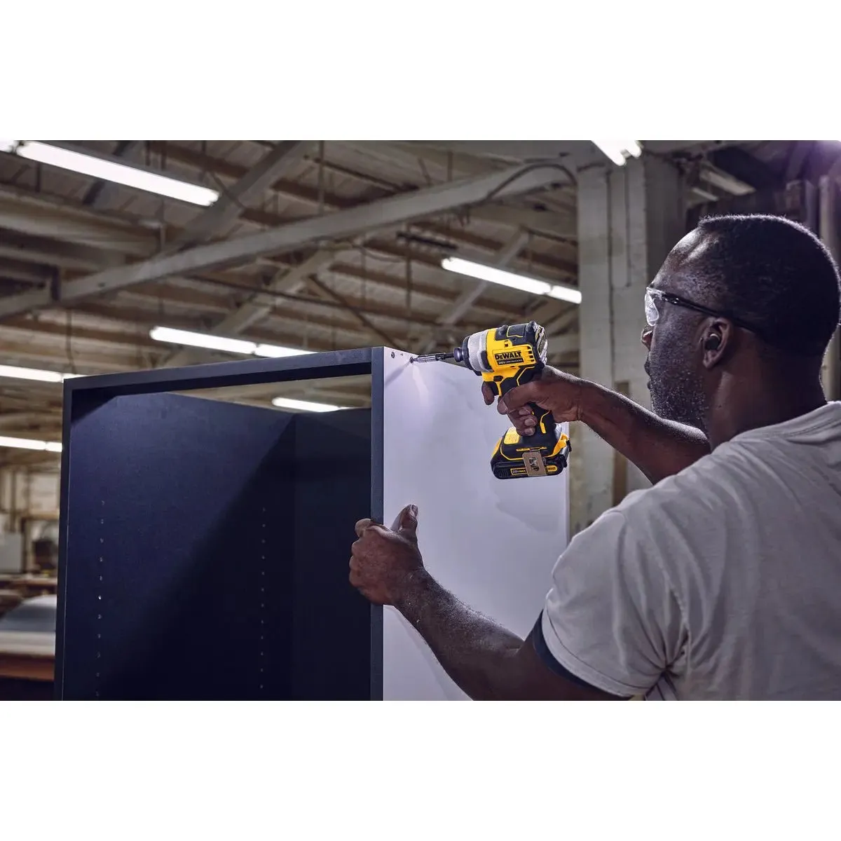 DEWALT DCF809B-20V MAX* ATOMIC Cordless Brushless 1/4 in Impact Driver Drill