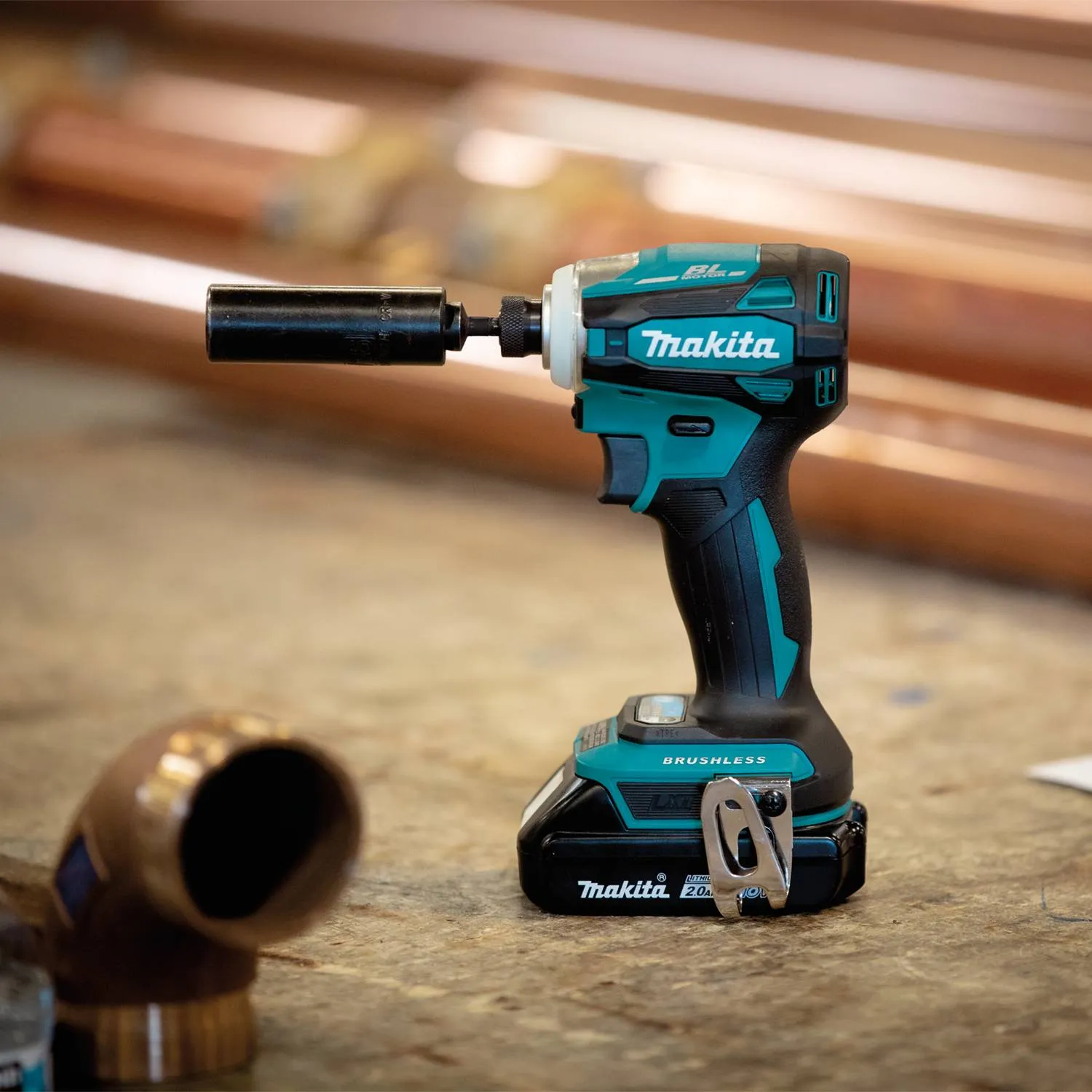 Makita XDT19R 18V LXT Brushless Cordless Compact 4-Speed Impact Driver Kit