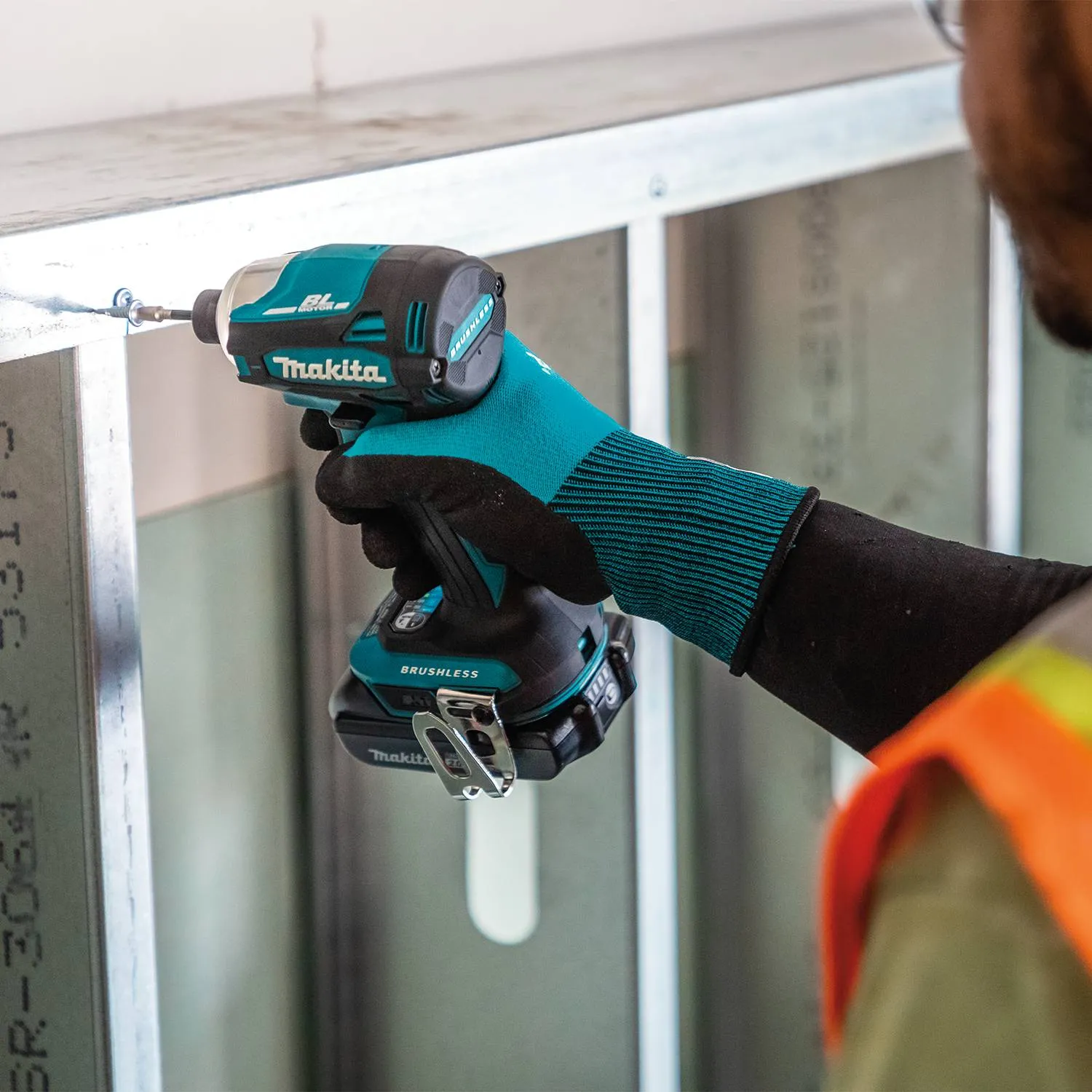 Makita XDT19R 18V LXT Brushless Cordless Compact 4-Speed Impact Driver Kit