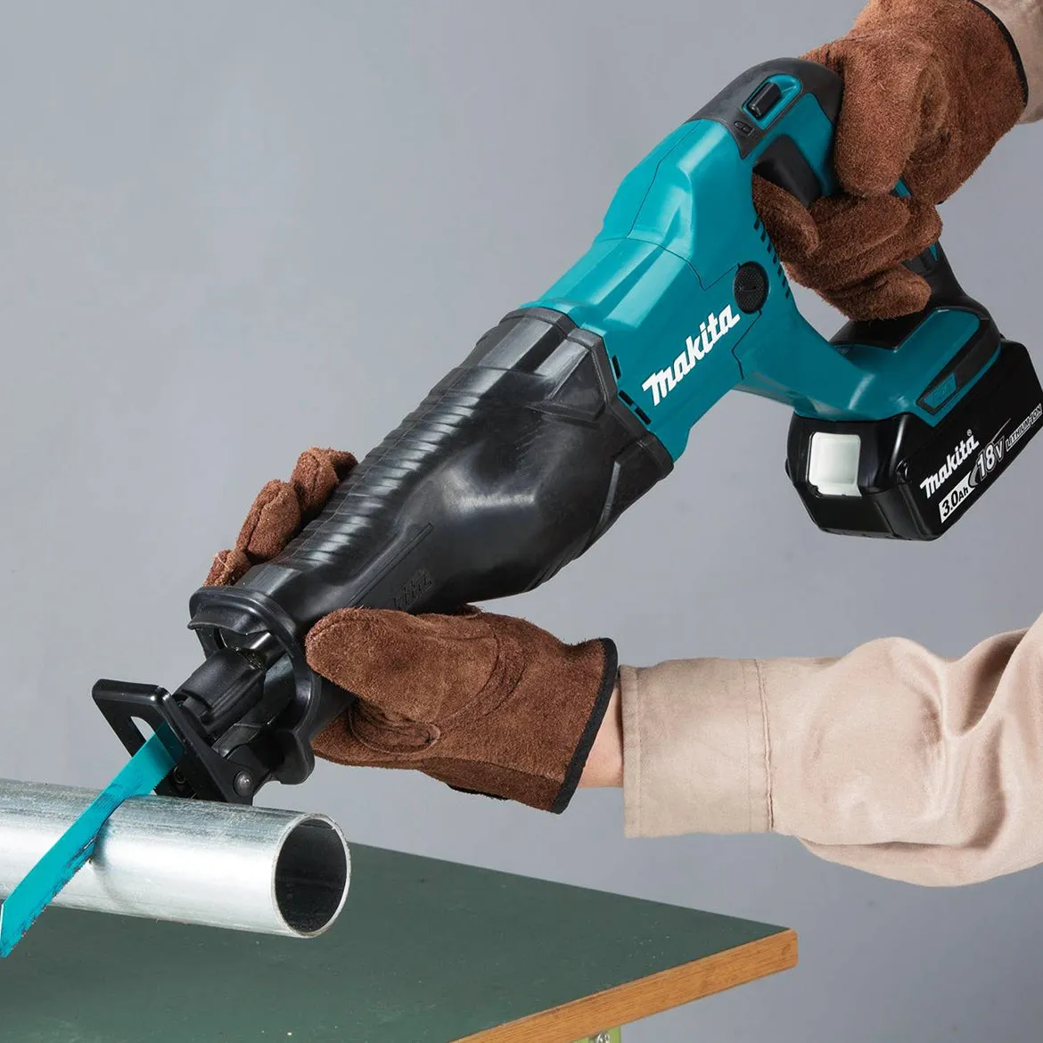 Makita XT1501 18-Volt 3.0Ah 15-Piece Lithium-Ion Power Tool Cordless Combo Kit