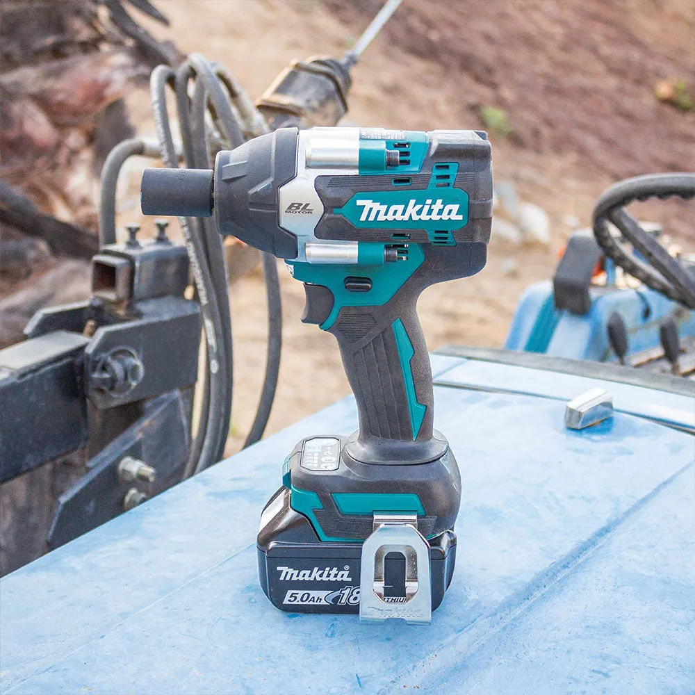 Makita XWT17T 18V LXT 1/2" Sq. Drive Li-Ion Brushless Cordless Impact Wrench Kit