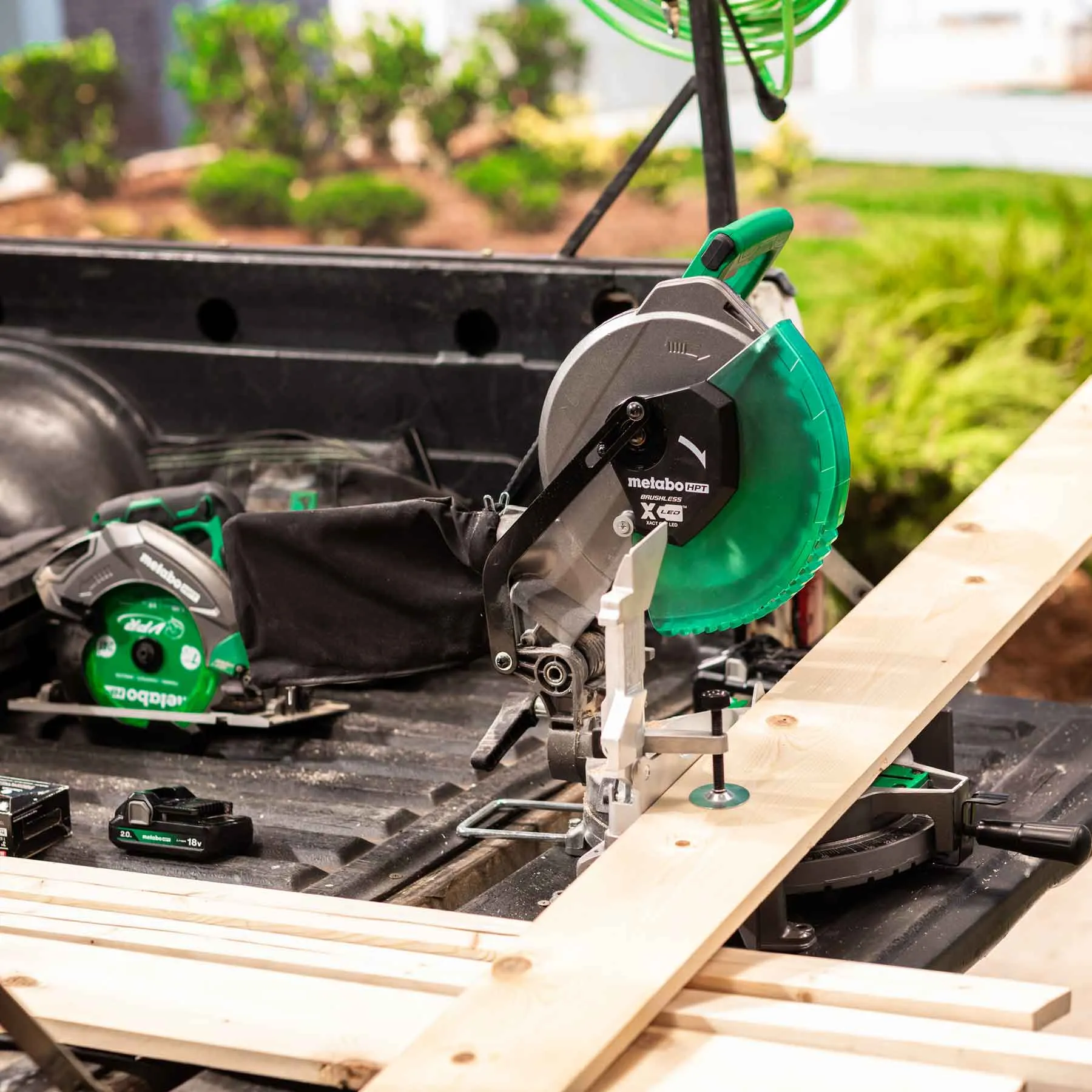 Metabo HPT C1810DFA 18V 10" Cordless Single Bevel Cordless Miter Saw Kit