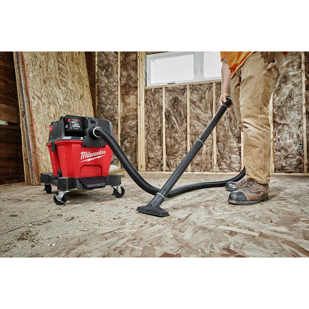 Milwaukee 0910-20U M18 FUEL 6 Gallon Wet/Dry Vacuum w/ AIR-TIP Brush/Nozzle Kit