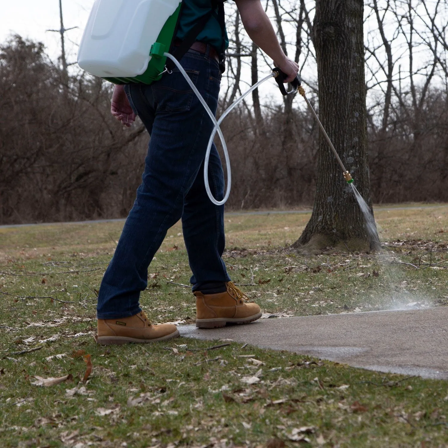 [REFURBISHED] Storm 2.5 Variable Pressure 5-Position Battery Backpack Sprayer (2.5-Gallon)
